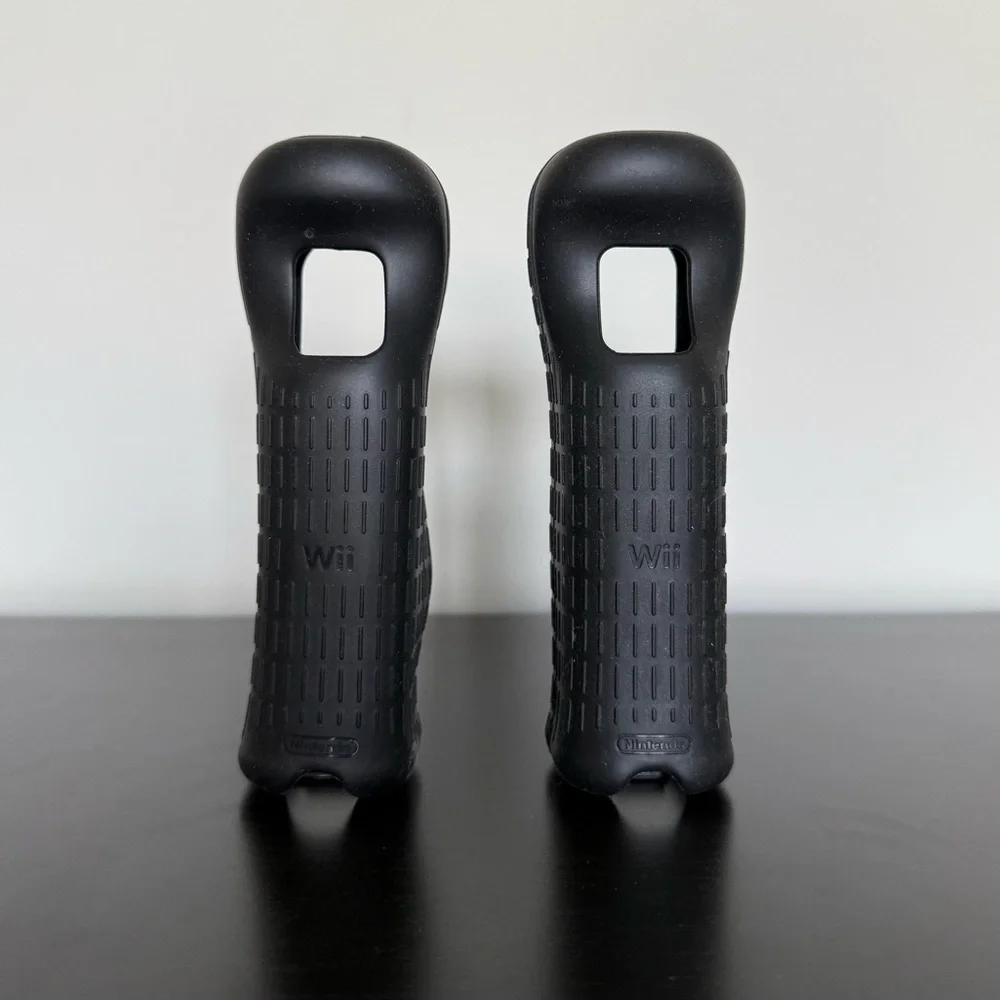 Nintendo | Wii Remote Jacket (Black) x2
